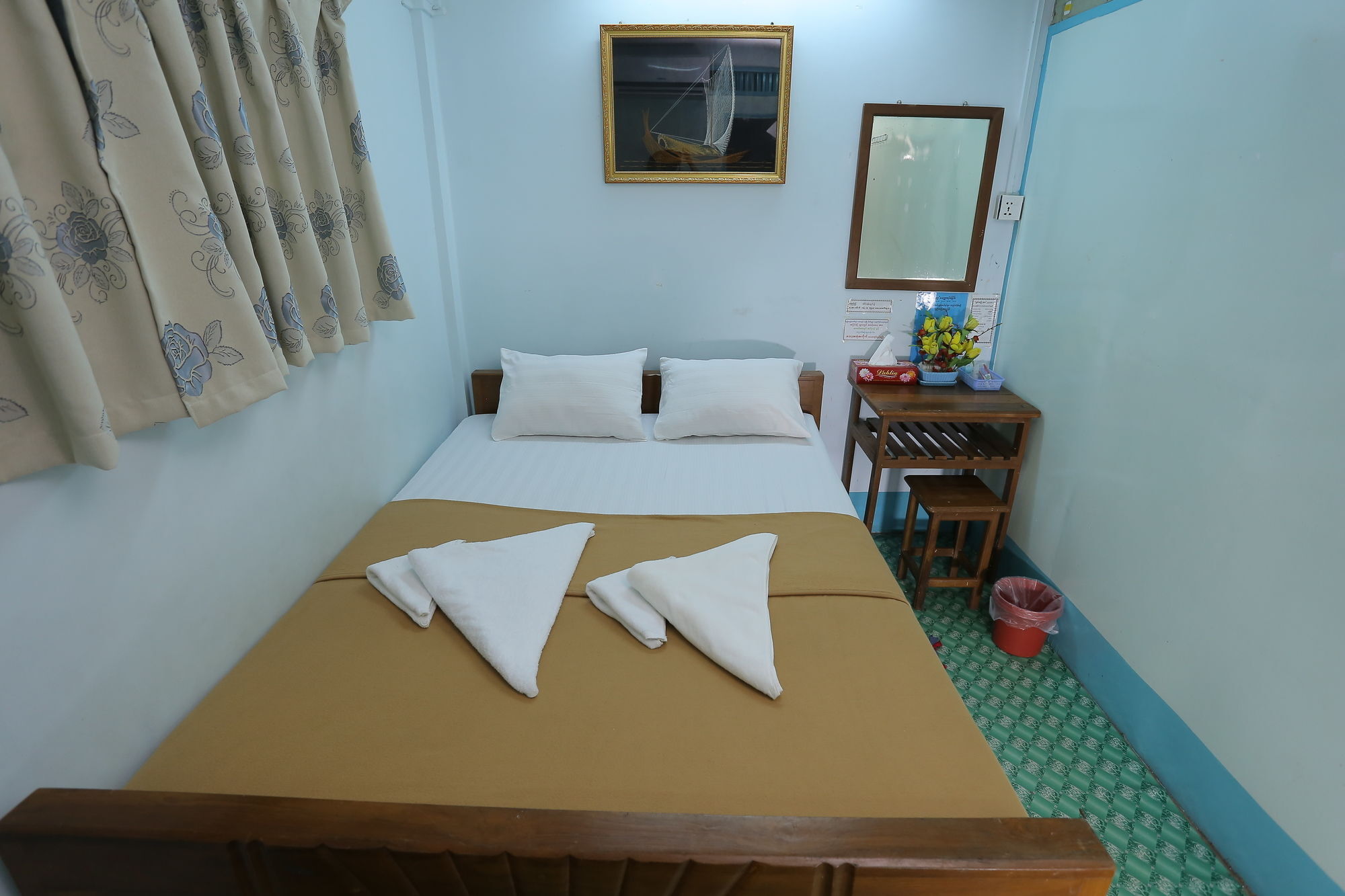 Chan Myae Thar Guest House Yangon Esterno foto