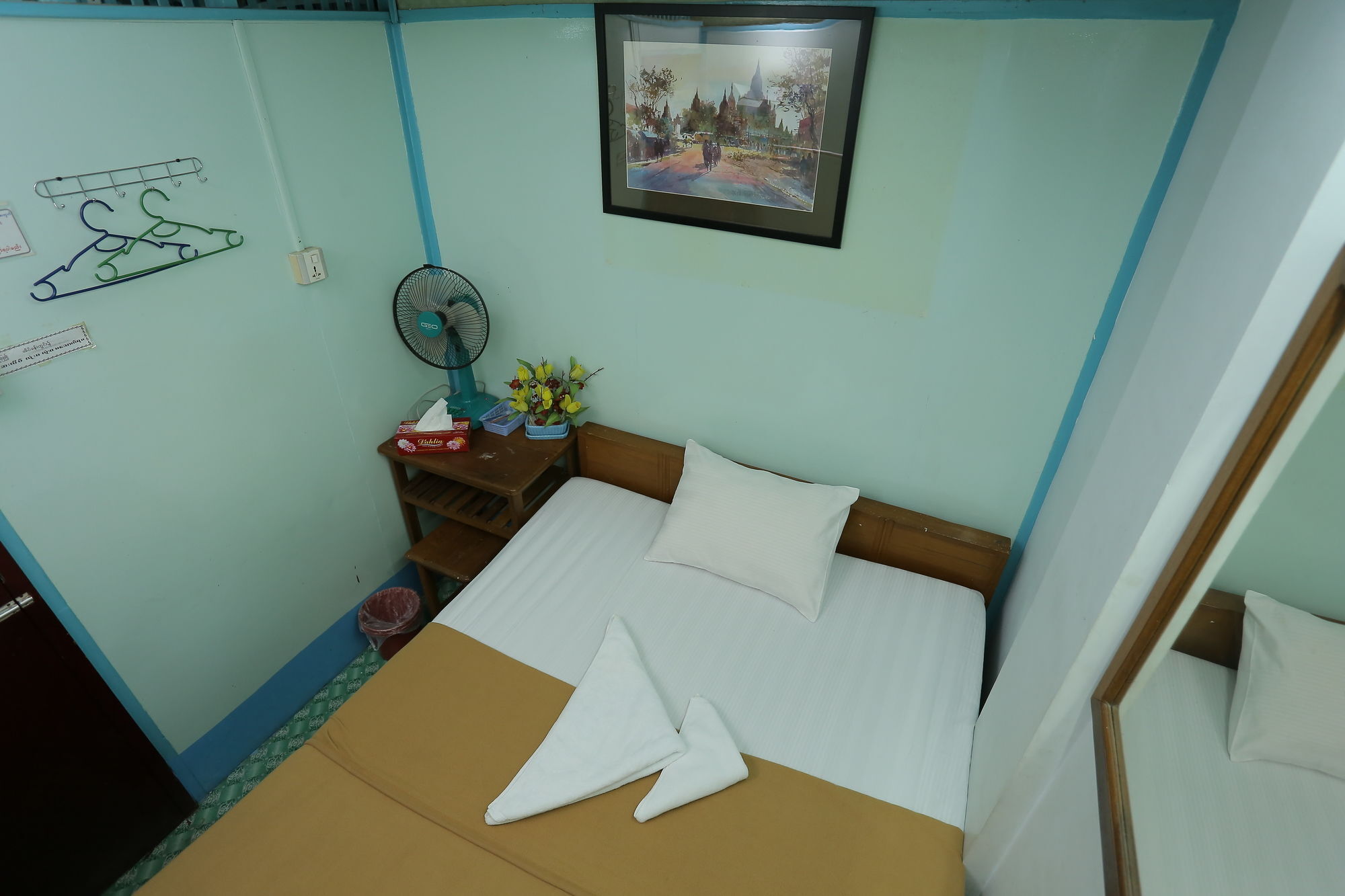 Chan Myae Thar Guest House Yangon Esterno foto